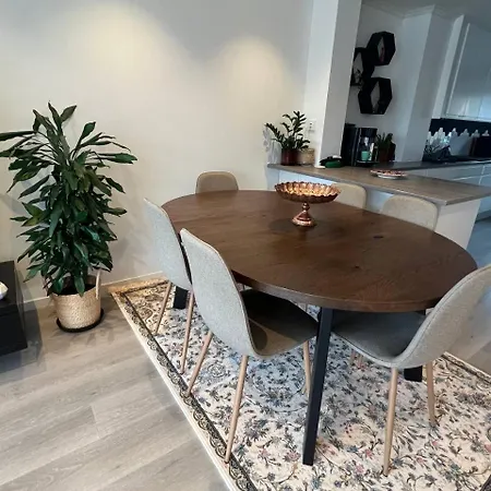Cozy Urban Single *